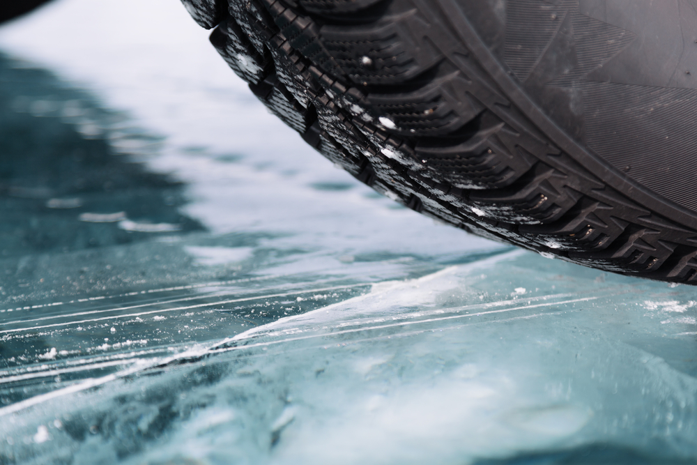 Consejos mantenimiento coche invierno neumaticos