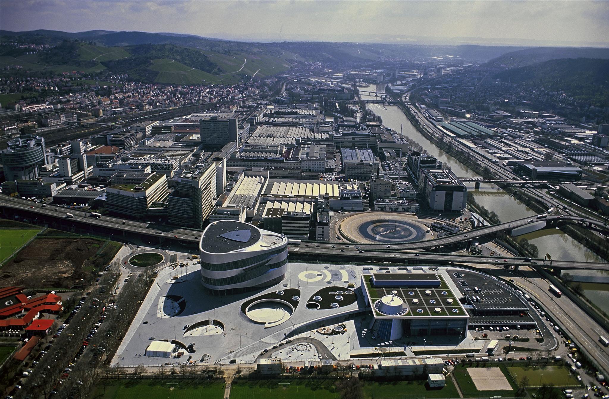 Fabrica Mercedes Benz Stuttgart 3