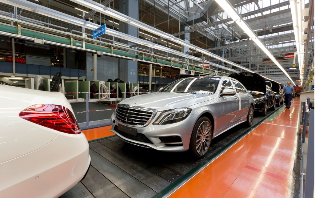 Fabrica Mercedes Benz Stuttgart Quadis