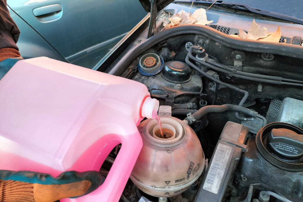 Líquido refrigerante o anticongelante del coche